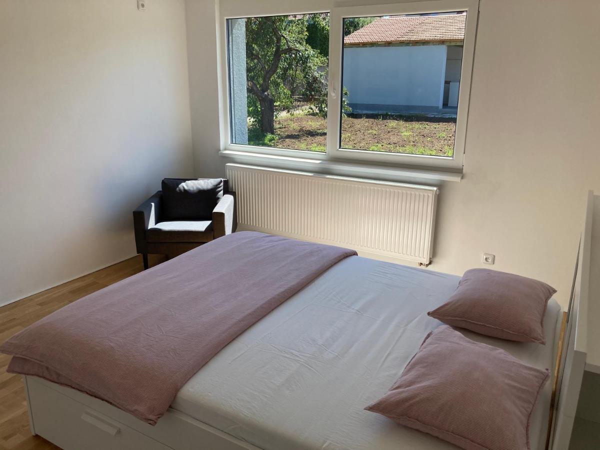 Apartman Maay Хлоховец Екстериор снимка